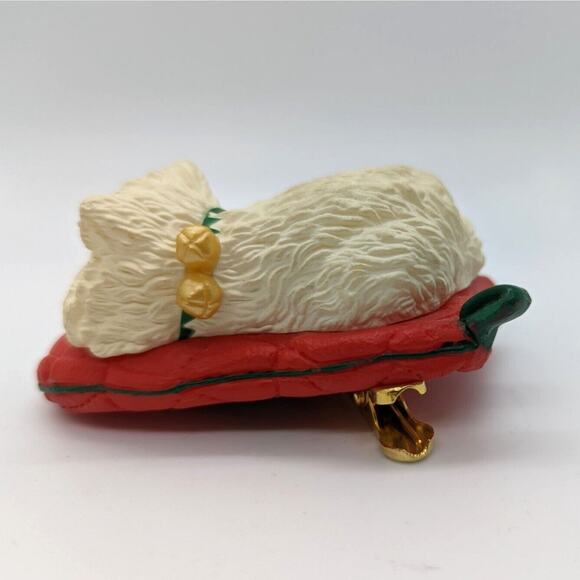 1995 Cat Naps Hallmark Collector Ornament White Persian Red Oven Mitten Clip-on - Picture 3 of 8